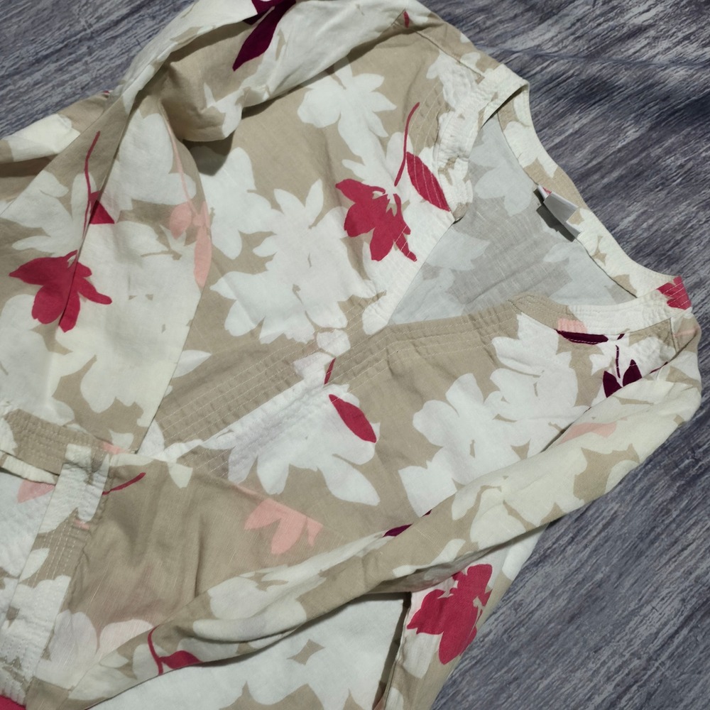 Liz Claiborne Women's Size S Floral Print Linen Cotton Blend‎ V-Neck Top